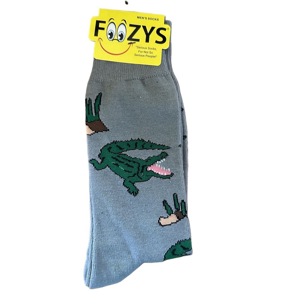 NWT Foozys Gray Novelty Crew Alligator Pattern Grey Socks Mens One Size